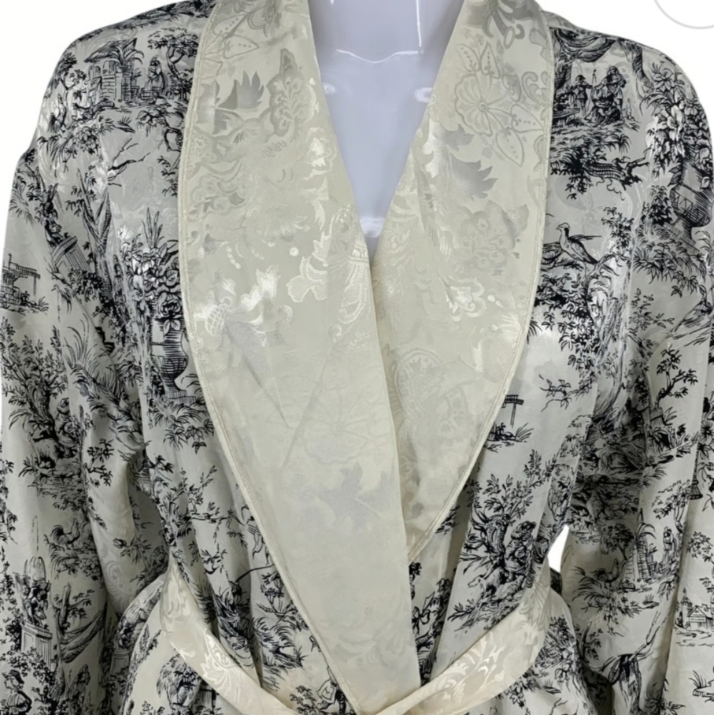 Vintage Victoria's Secret Gold Label Chinoiserie Printed Damask Satin Robe - Picture 2 of 9
